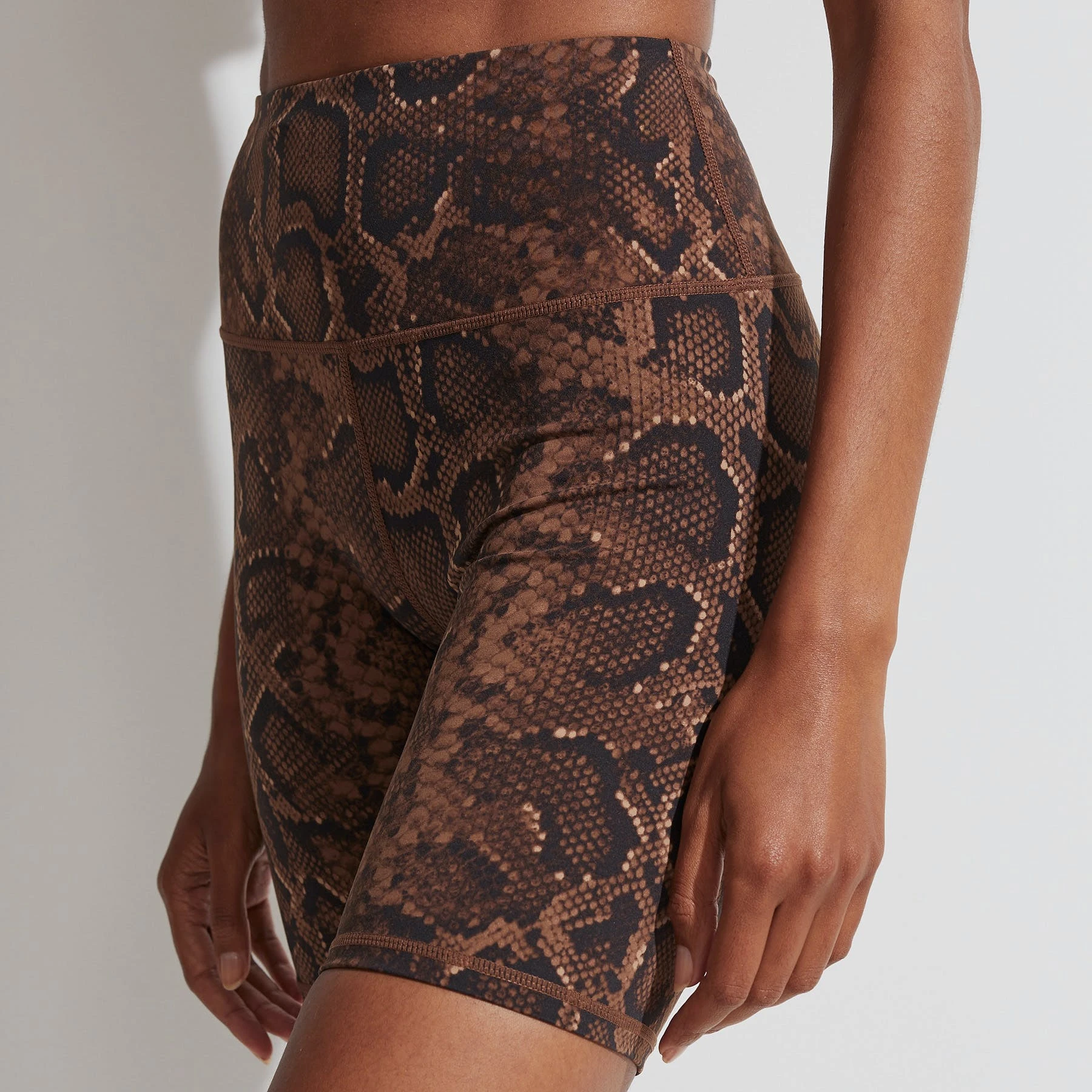 Varley Let's Go 7 Womens Cycling Shorts - Image 2