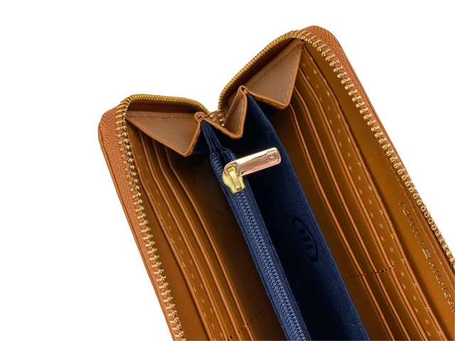 Tommy Hilfiger Konjakinruskea Lompakko Nahkaa - Image 3