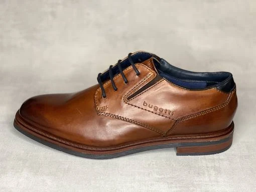 Bugatti AES01 Nauhakenkä