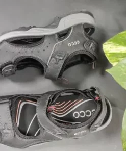 Ecco 822044 Musta Sporttisandaali